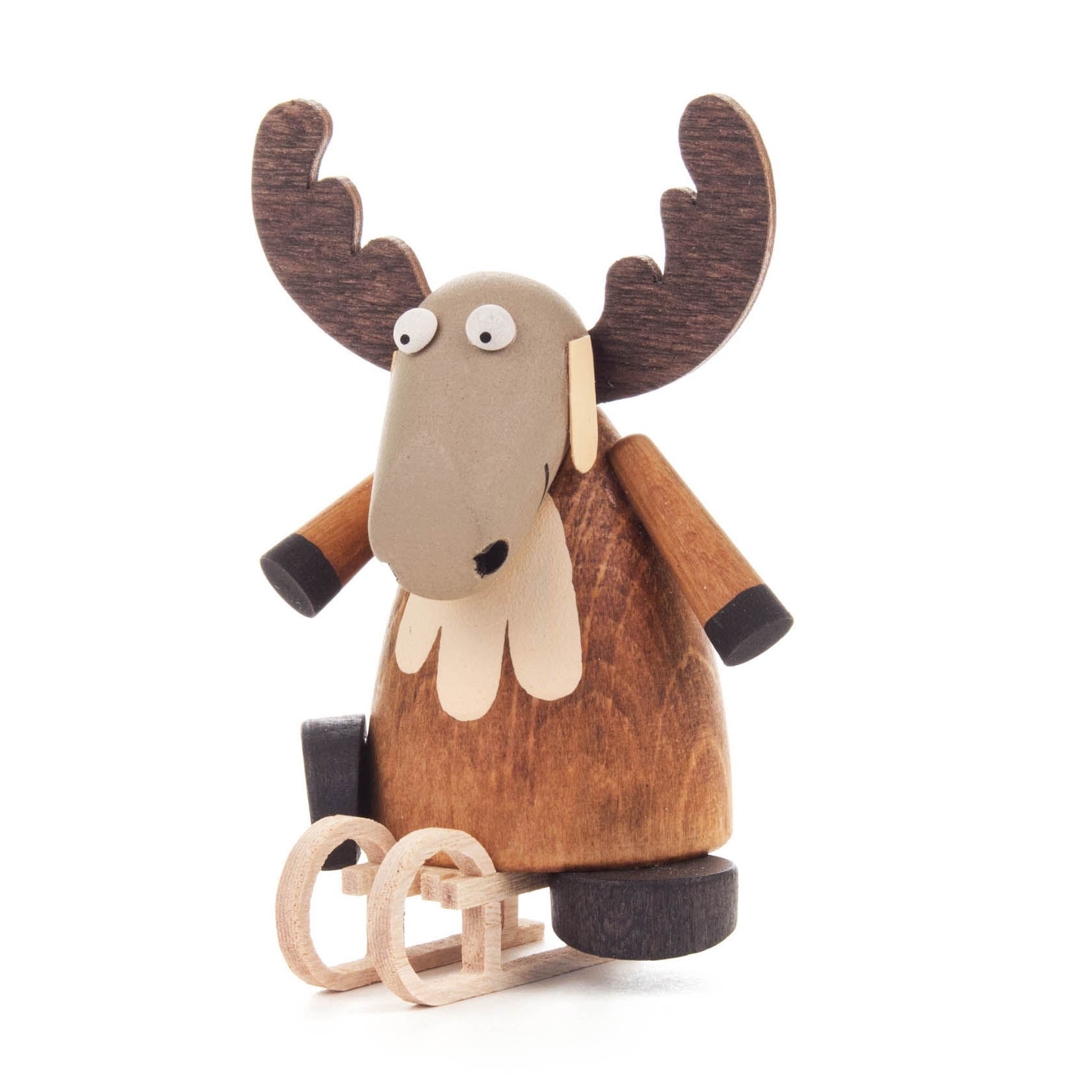 A wooden moose figurine with large antlers, wearing a scarf, sitting on a small sled. im Dregeno Online Shop günstig kaufen