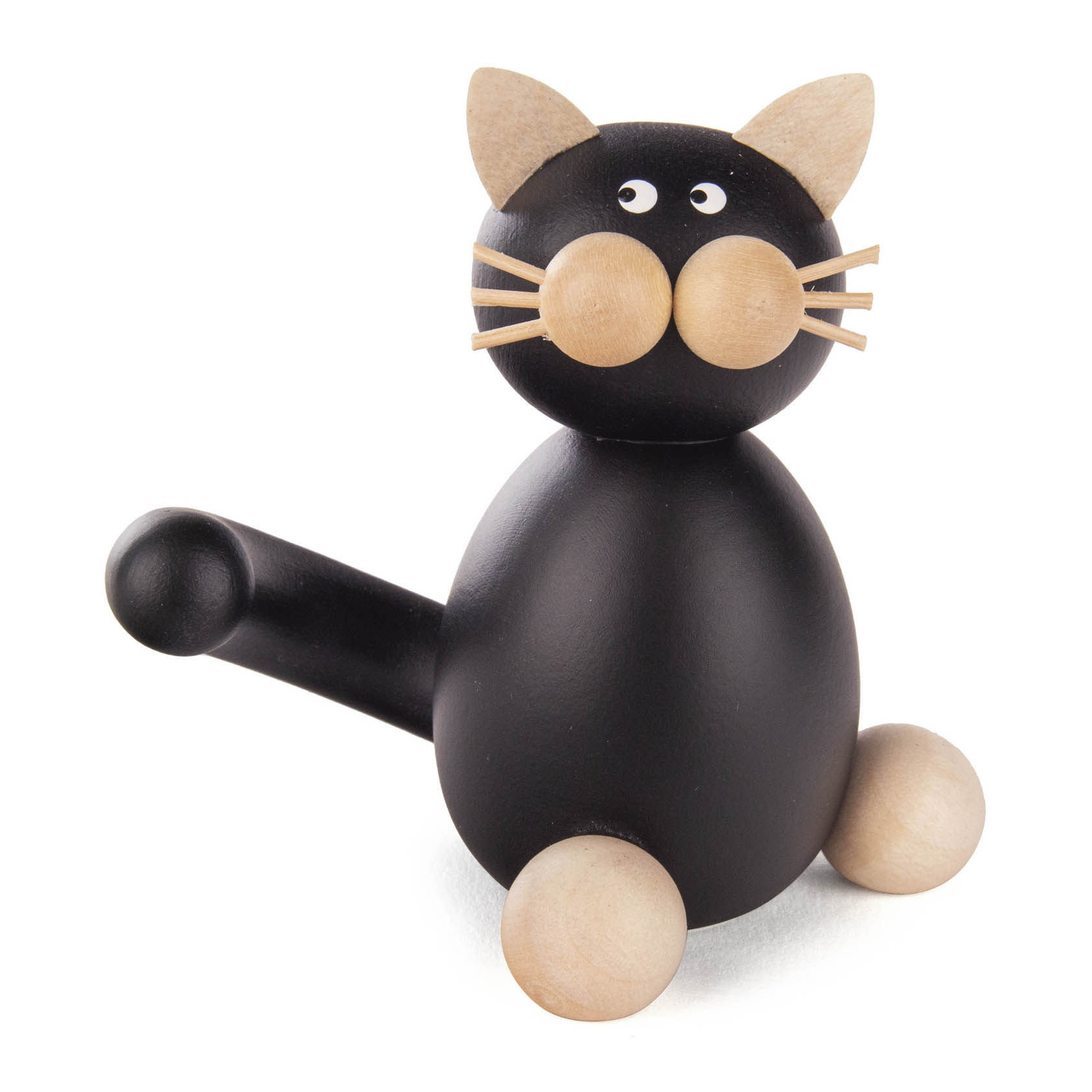 Schwarz-weiße, sitzende Holzkatzenskulptur mit Holzohren und -schnurrhaaren. im Dregeno Online Shop günstig kaufen