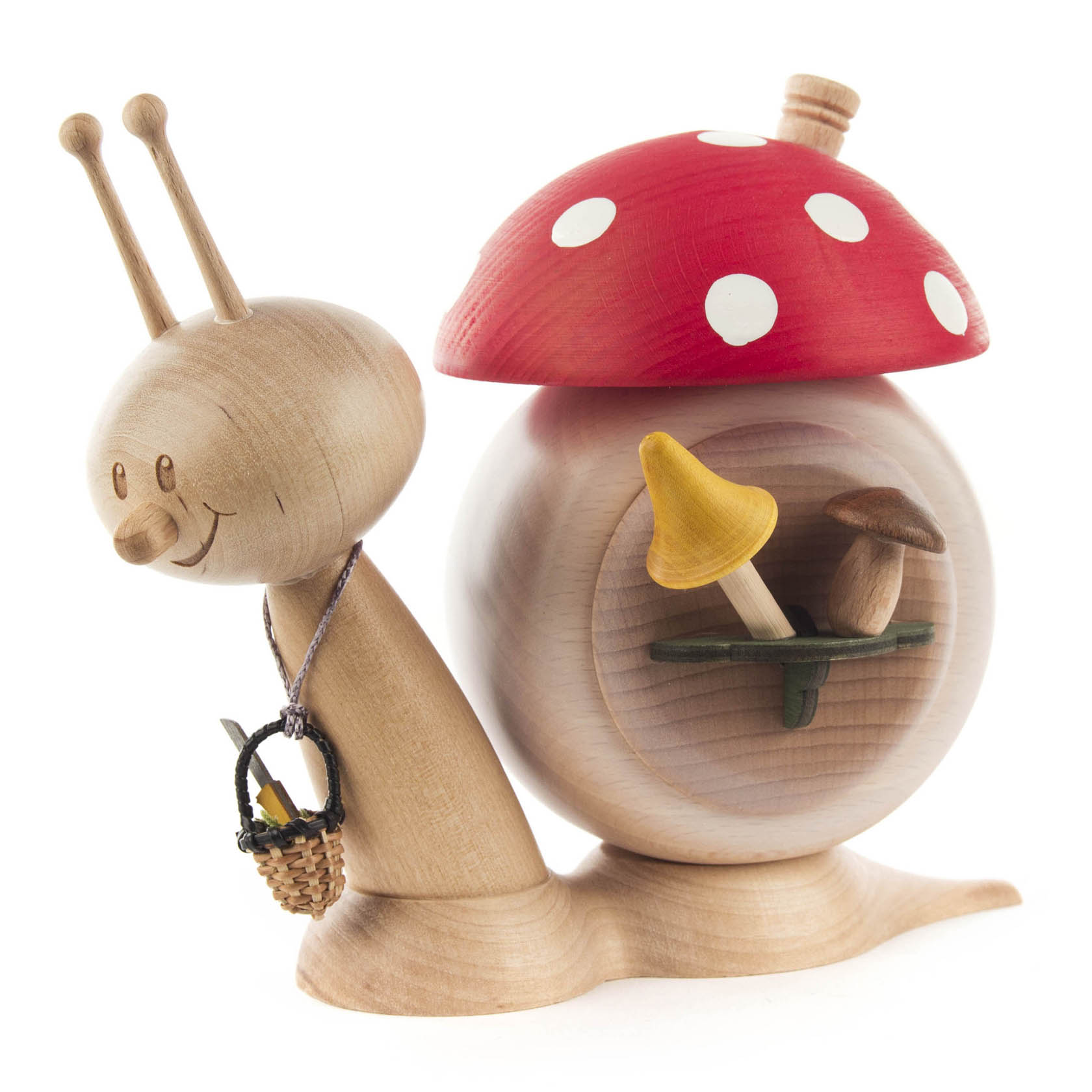 Eine hölzerne Räucherfigur in Form einer Schnecke mit einem roten Pilz als Haus. Die Schnecke lächelt und trägt einen kleinen Korb um den Hals. im Dregeno Online Shop günstig kaufen