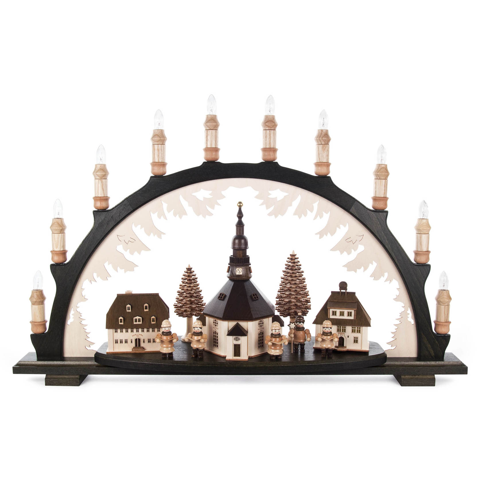 Schwarzer Schwibbogen mit Seiffener Dorf, Kurrende Sängern und LED beleuchteten Gebäuden, darunter eine Kirche und zwei Häuser. im Dregeno Online Shop günstig kaufen