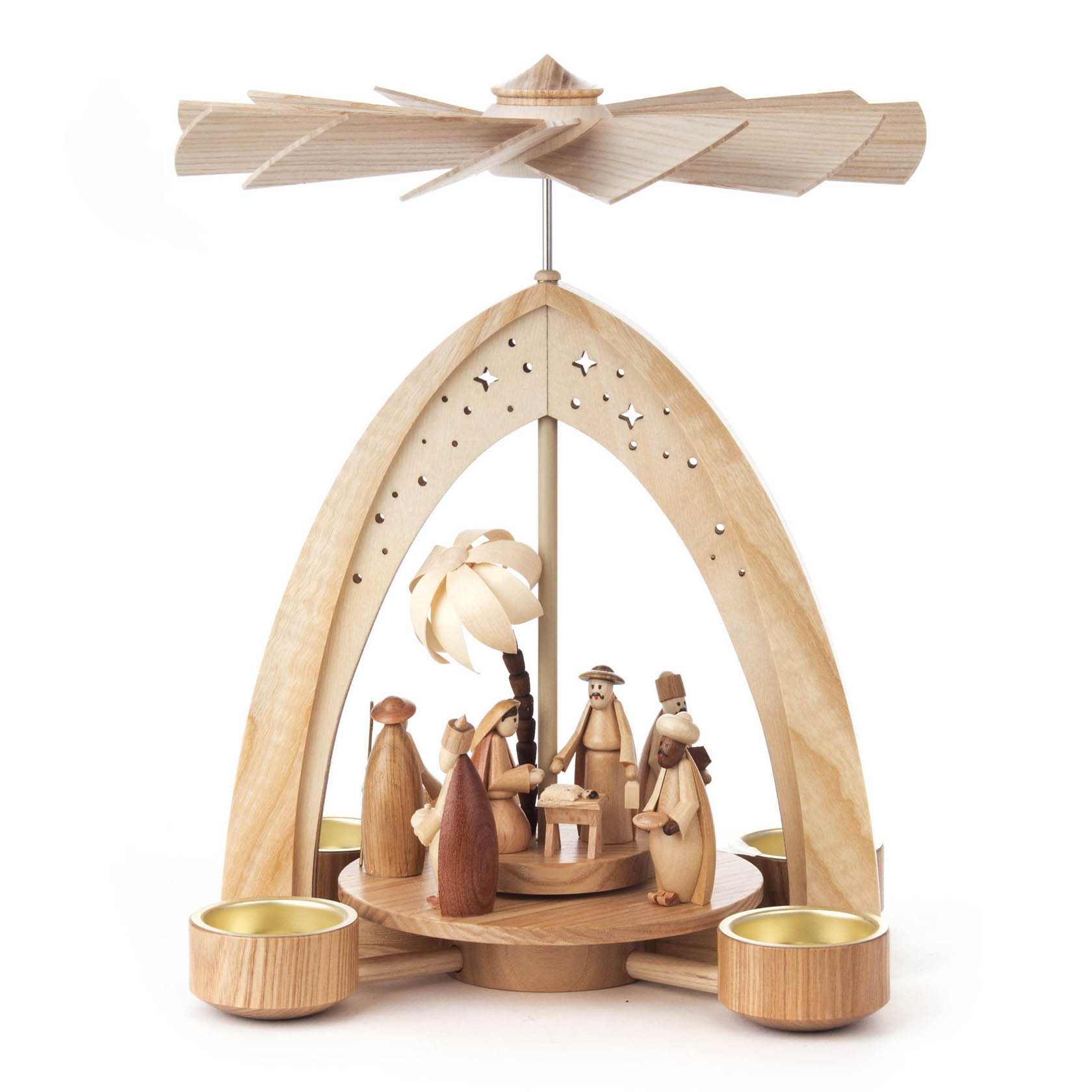 Holzpyramide mit Christi-Geburt-Szene, beinhaltet Maria, Josef, Jesus im Stall mit einem Baum, oben Flügel, Teelichthalter an den Ecken.