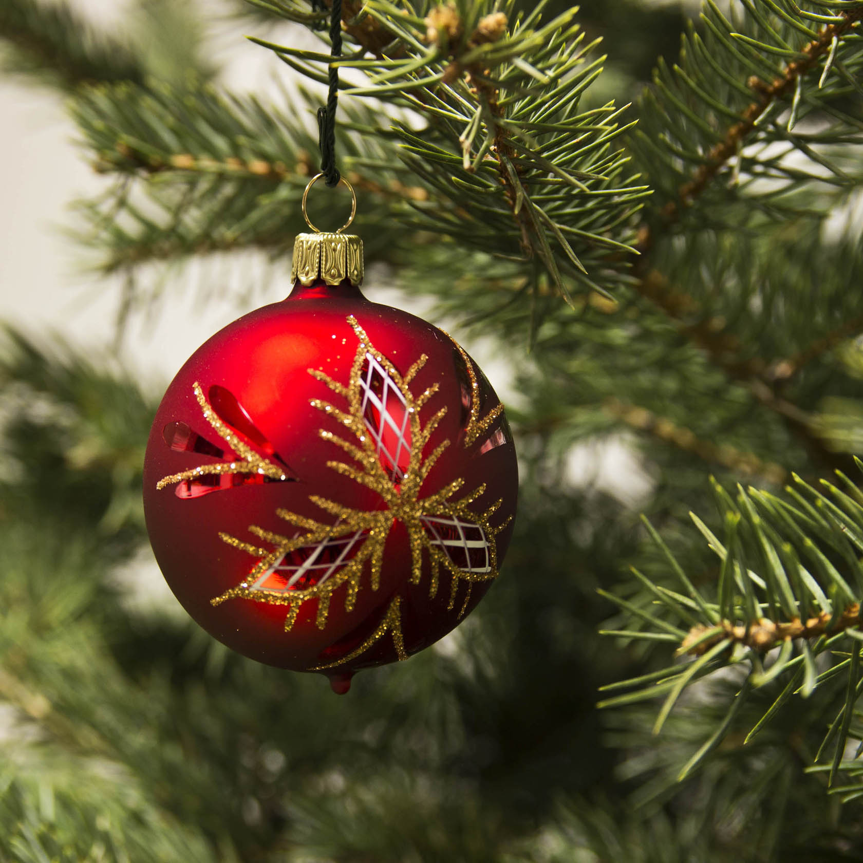 Thüringer Christbaumschmuck Kugel 6cm rot-matt Waffelmuster (5)