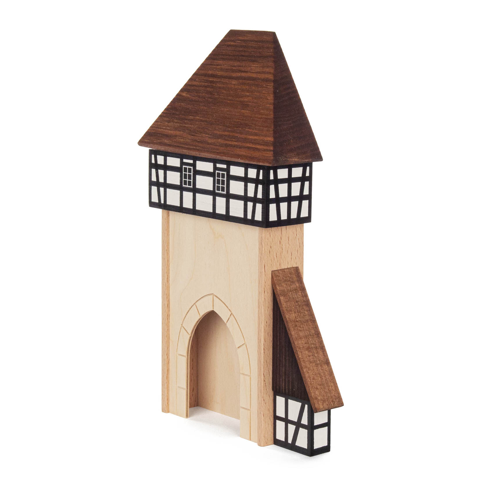 Holzmodell eines Stadttors im Fachwerkstil mit spitzem Dach und kleinem angebauten Häuschen
