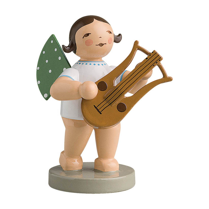 Holzfigur eines Engels mit grünen Flügeln mit weißen Punkten, der eine braune Lyra in seinen Händen hält. im Dregeno Online Shop günstig kaufen