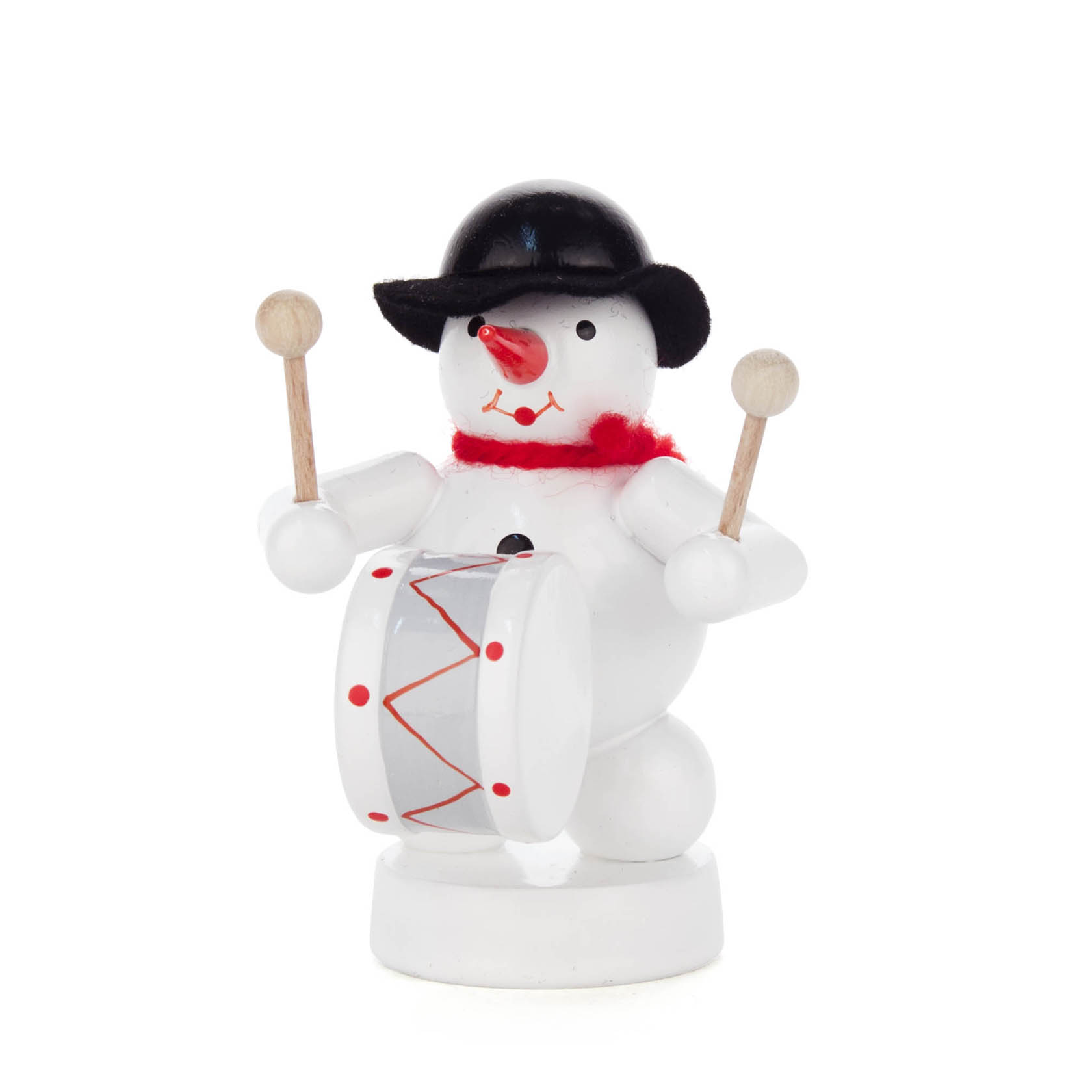 Kleiner Schneemann mit rotem Schal, schwarzem Hut und roter Nase. Er spielt eine weiße Pauke mit roten Verzierungen, hält Schlägel in beiden Händen. im Dregeno Online Shop günstig kaufen
