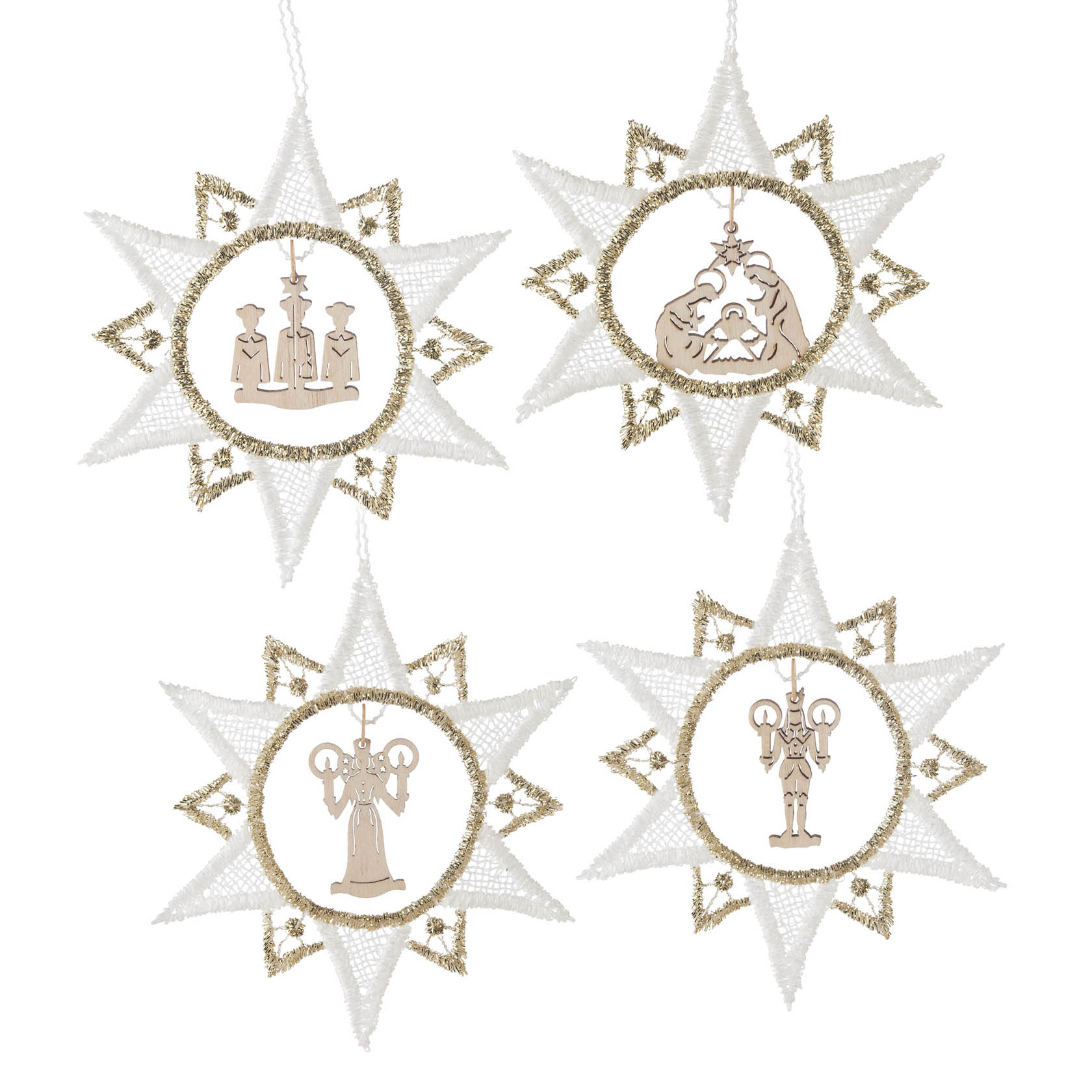 Vier sternförmige Weihnachtsschmuckteile aus Plauener Spitze mit verschiedenen Motiven: Heilige Drei Könige, Krippenszene, Engel mit Harfe und Engel mit Posaune. im Dregeno Online Shop günstig kaufen