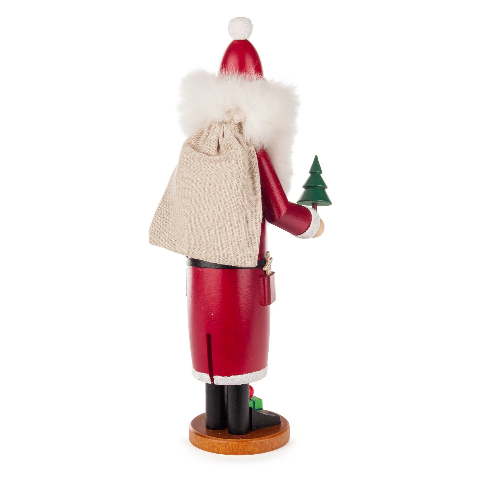 Holzfigur eines klassischen Räuchermanns in Form eines Weihnachtsmannes mit rotem Mantel, weißem Fellkragen, Sack auf dem Rücken und kleinem Weihnachtsbaum in der Hand.