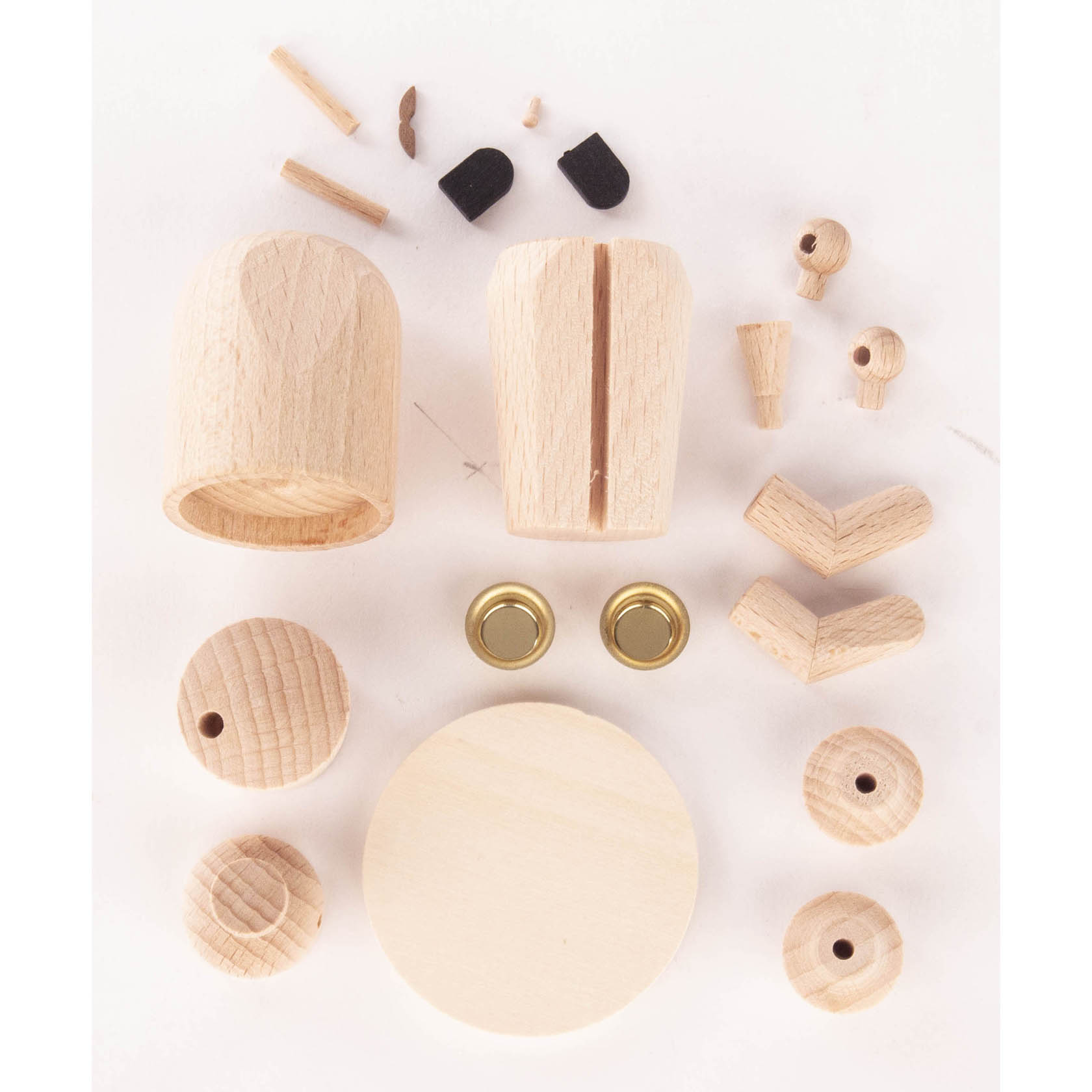 A DIY set featuring wooden components to assemble a 13cm miner figure, including spherical and cylindrical pieces, felt pieces, and decorative elements.