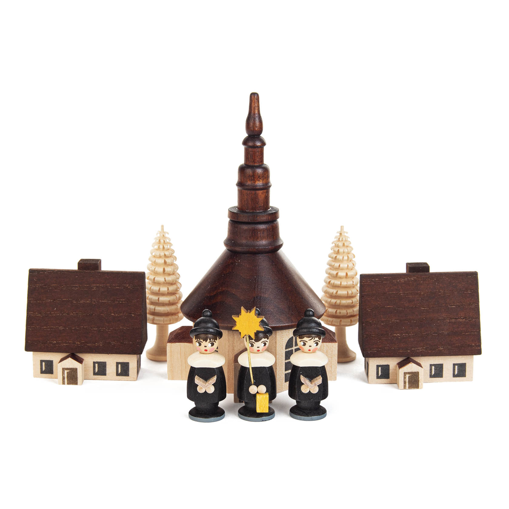 Drei Kurrende-Figuren in schwarzen Roben mit gelben Stern und Laterne, umgeben von einem modellierten Seiffener Dorf mit Kirche und Häusern. im Dregeno Online Shop günstig kaufen