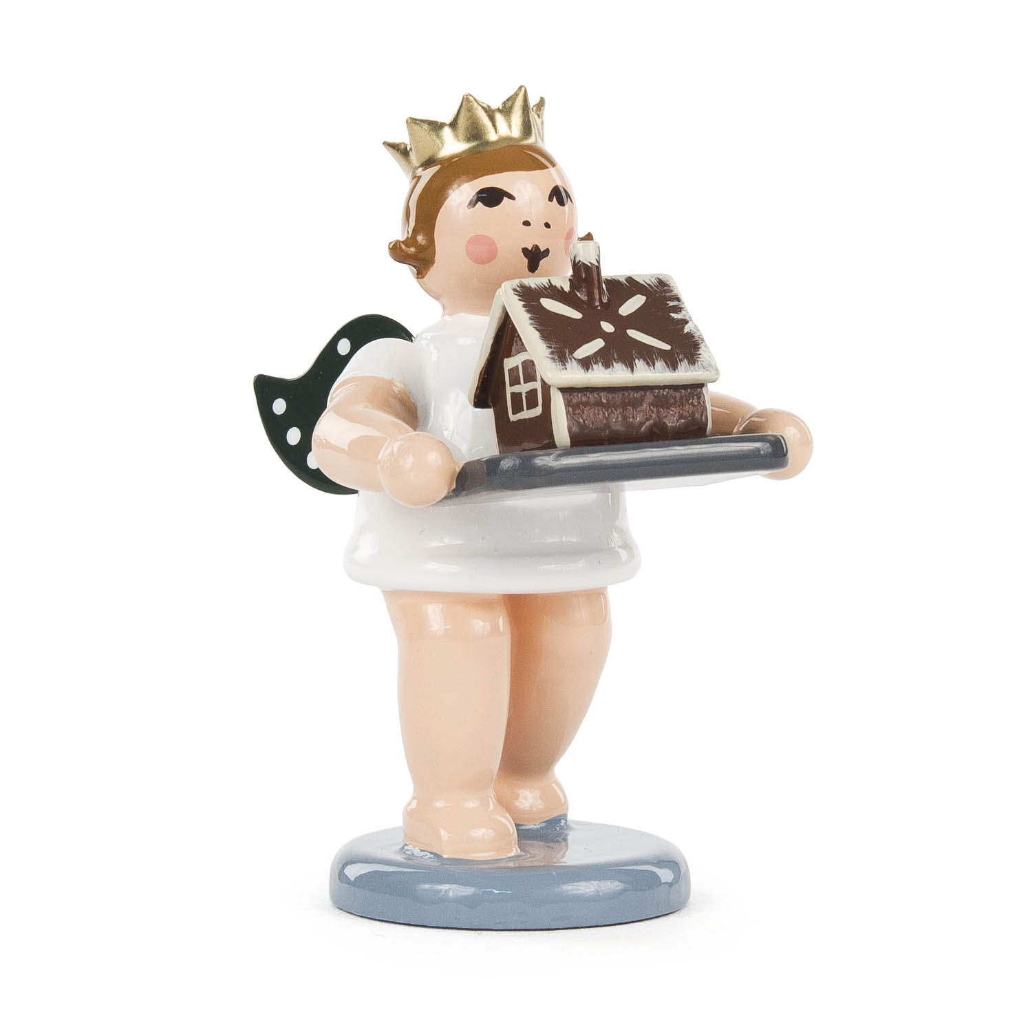 A cherubic baker angel figurine wearing a crown, holding a gingerbread house, and standing on a blue base. im Dregeno Online Shop günstig kaufen