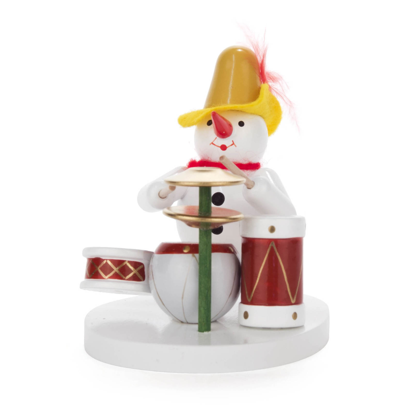 A wooden snowman figurine with a yellow hat and red scarf playing a small red and white drum set with cymbals. im Dregeno Online Shop günstig kaufen