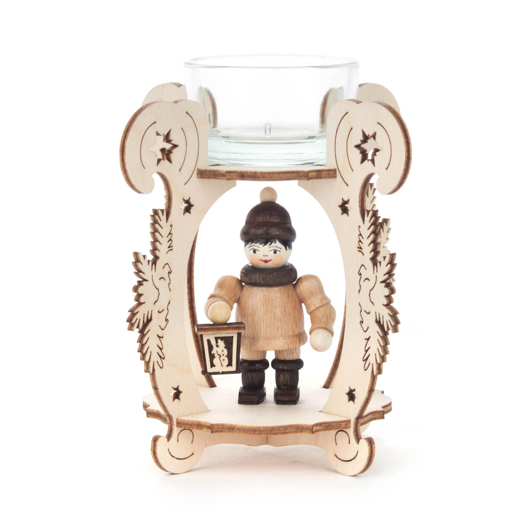 Holzteelichthalter in Form eines Laternenjungen, der eine Laterne hält. Oberhalb des Jungen befindet sich ein Glas für ein Teelicht. im Dregeno Online Shop günstig kaufen