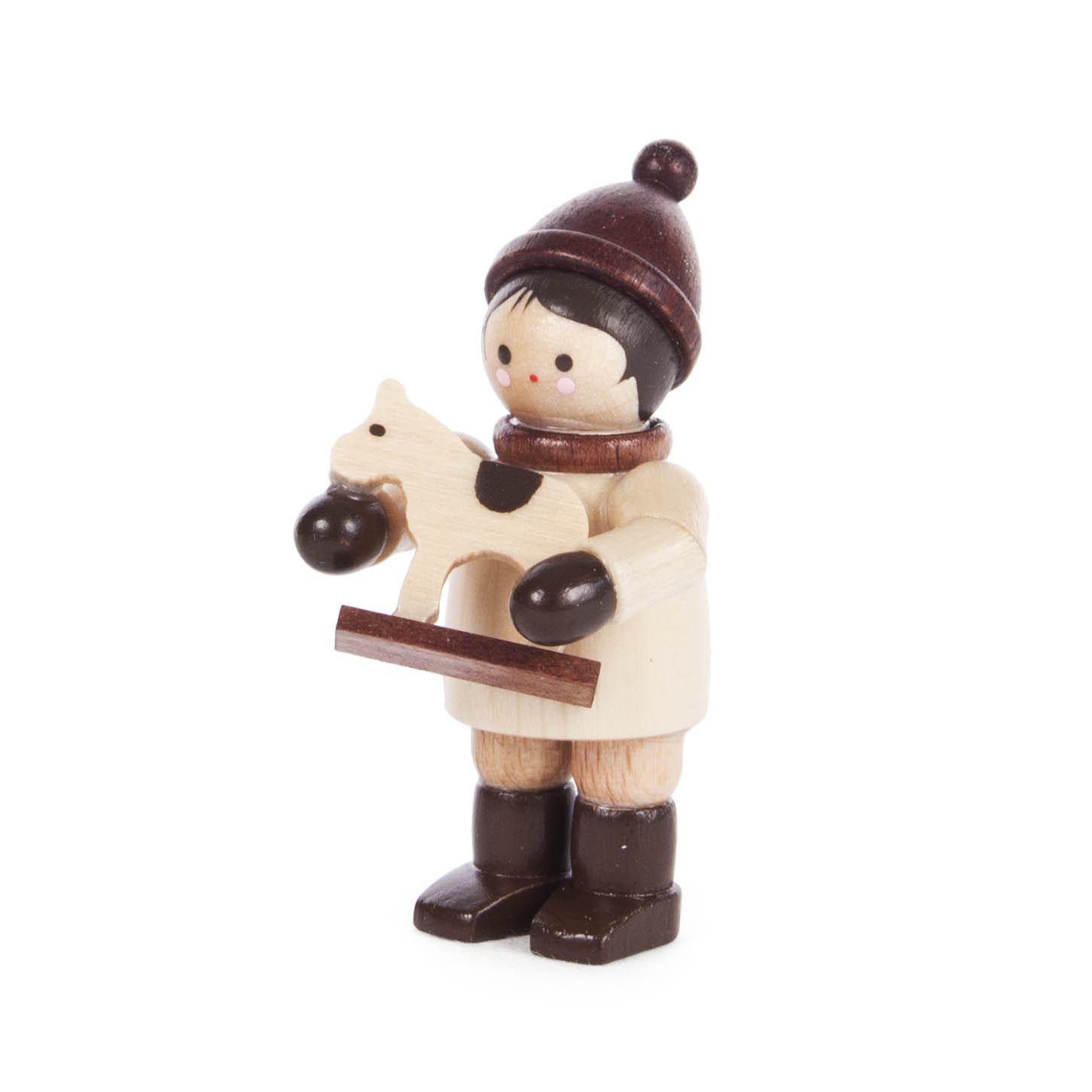Holzfigur eines Jungen in Winterkleidung, der ein kleines Holzpferdchen hält. Die Figur ist schlicht gehalten und in natürlichen Holztönen. im Dregeno Online Shop günstig kaufen