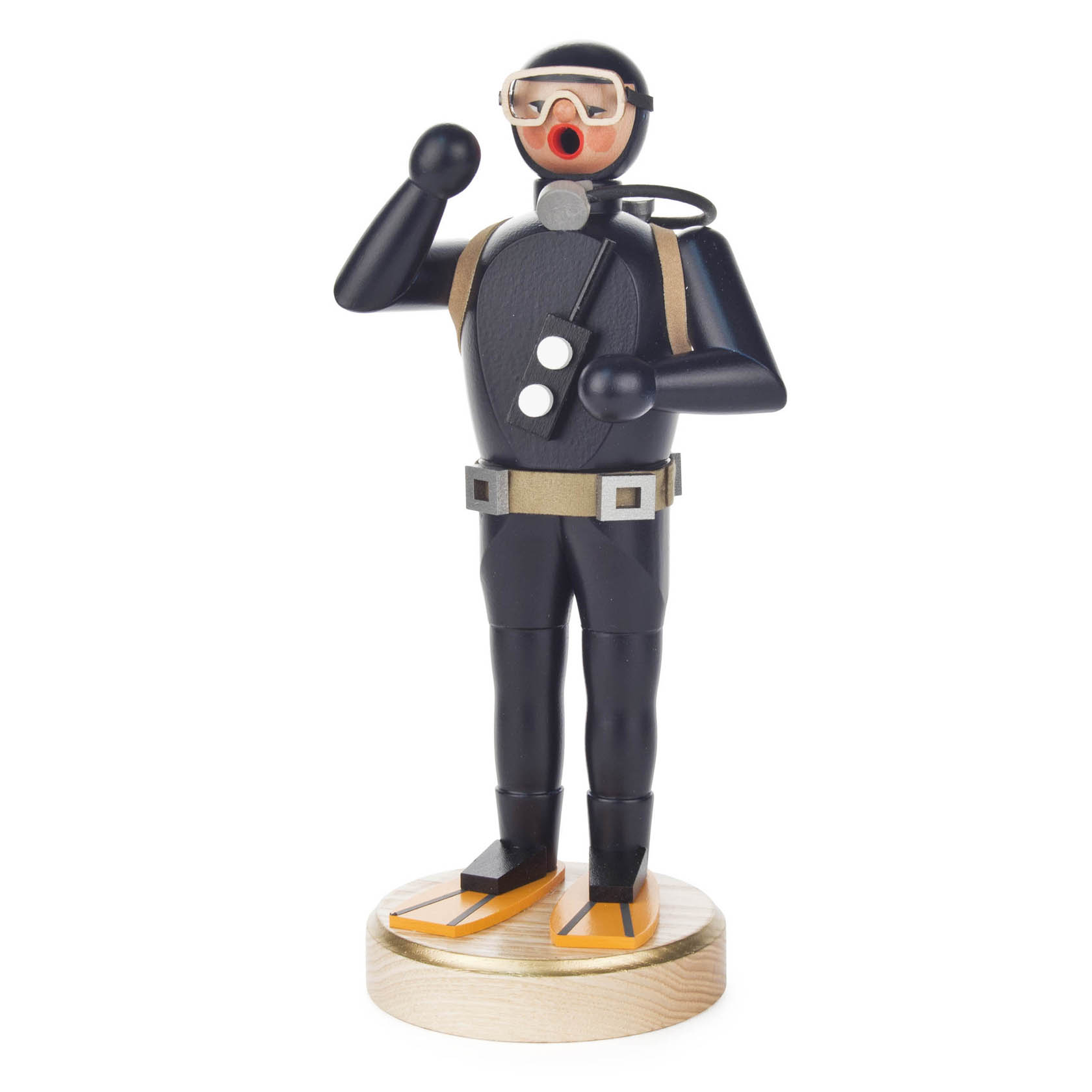 Ein hölzerner Räuchermann in Form eines Tauchers mit Schnorchel und Taucherflossen auf einem Sockel. im Dregeno Online Shop günstig kaufen