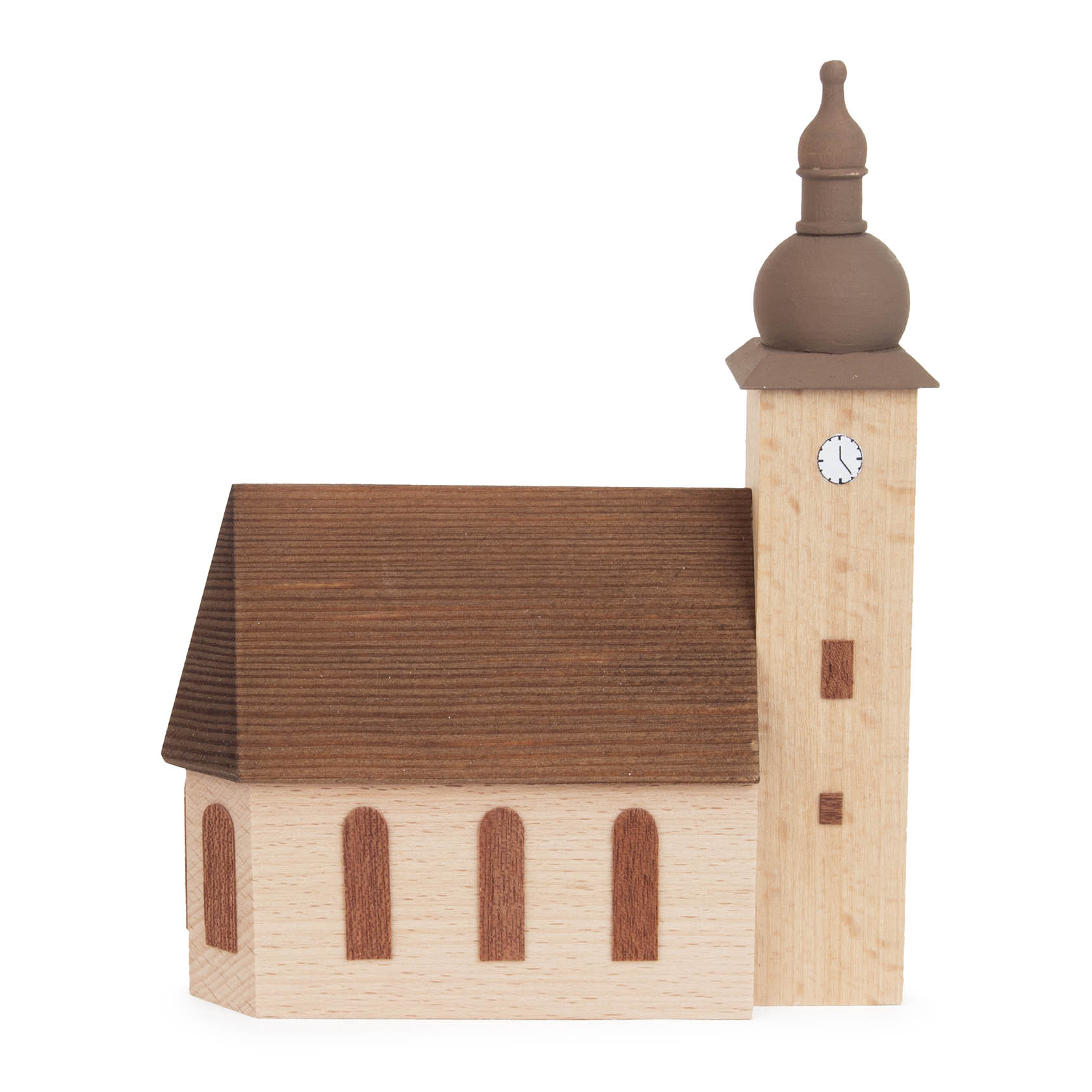 Holzmodell einer Stadtkirche mit Uhrturm, braunem Dach und bogenförmigen Fenstern. im Dregeno Online Shop günstig kaufen