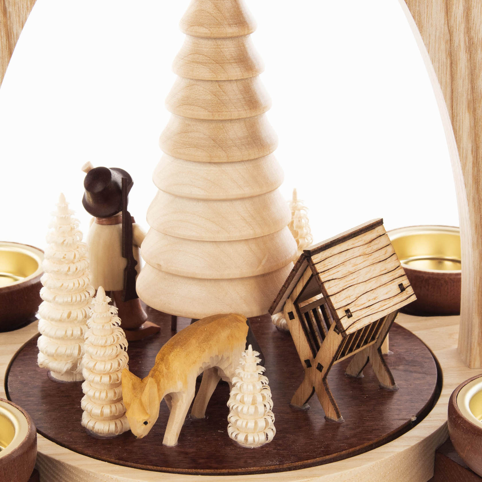 Pyramide mit Jäger und Rehen natur für Teelichte