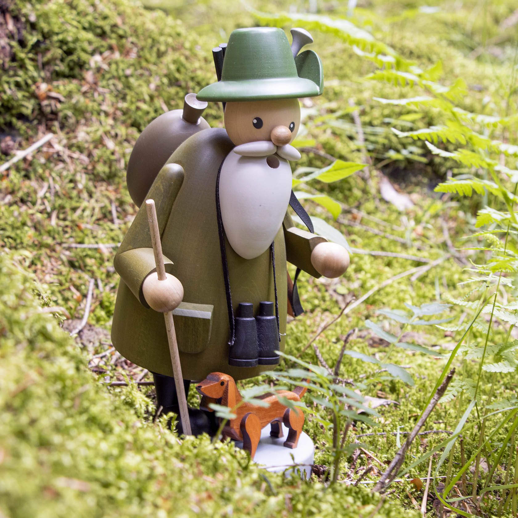 wooden smoker hunter