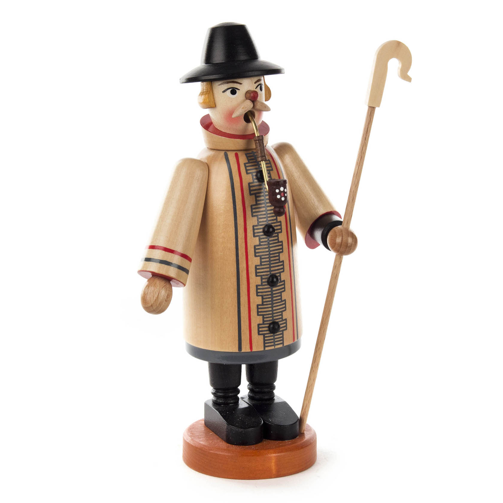 Holzfigur eines Schäfers mit Pfeife, langem Mantel und Hirtenstab, auf einem runden Holzsockel stehend.