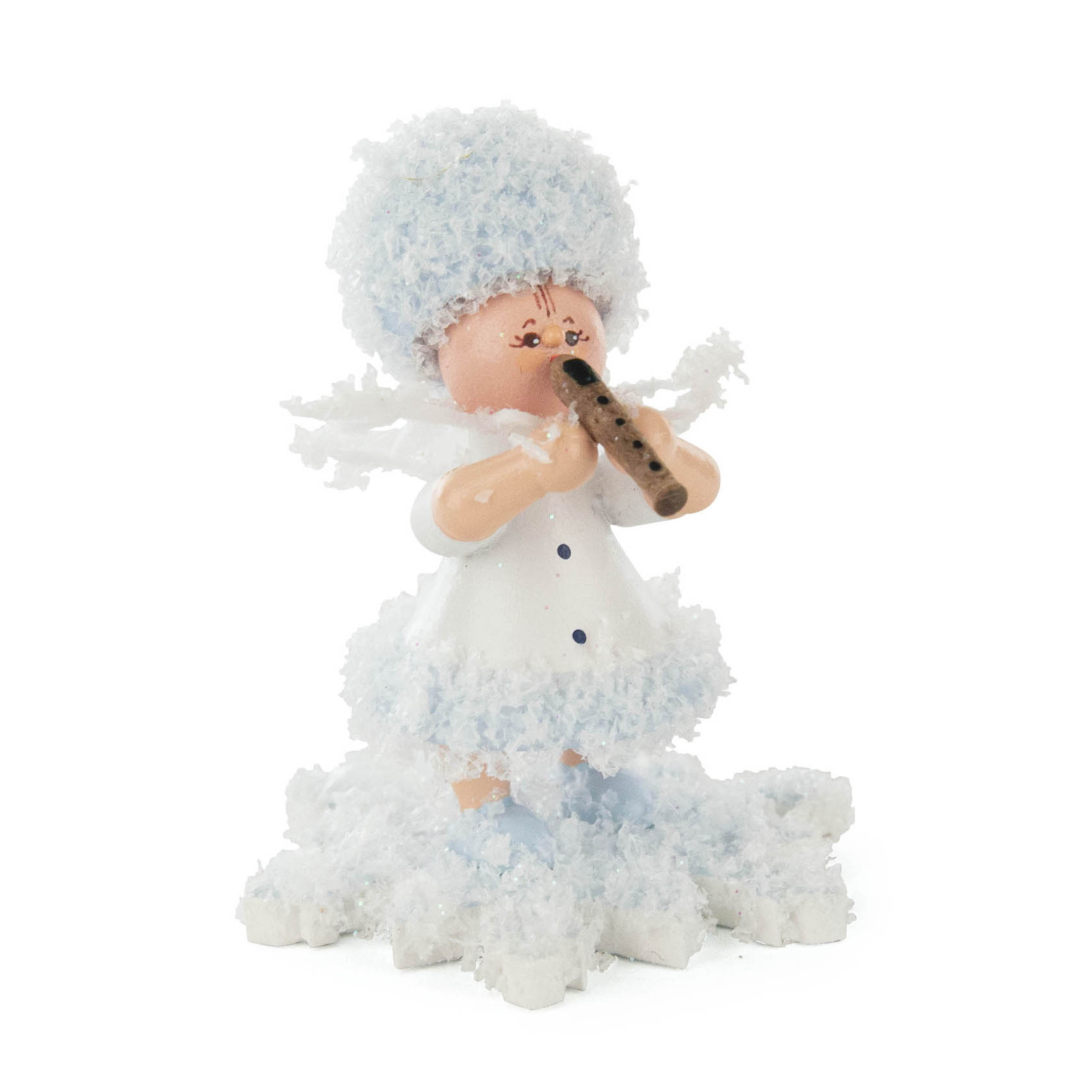 A cute snowflake figurine dressed in fluffy white attire, playing a small brown flute. im Dregeno Online Shop günstig kaufen