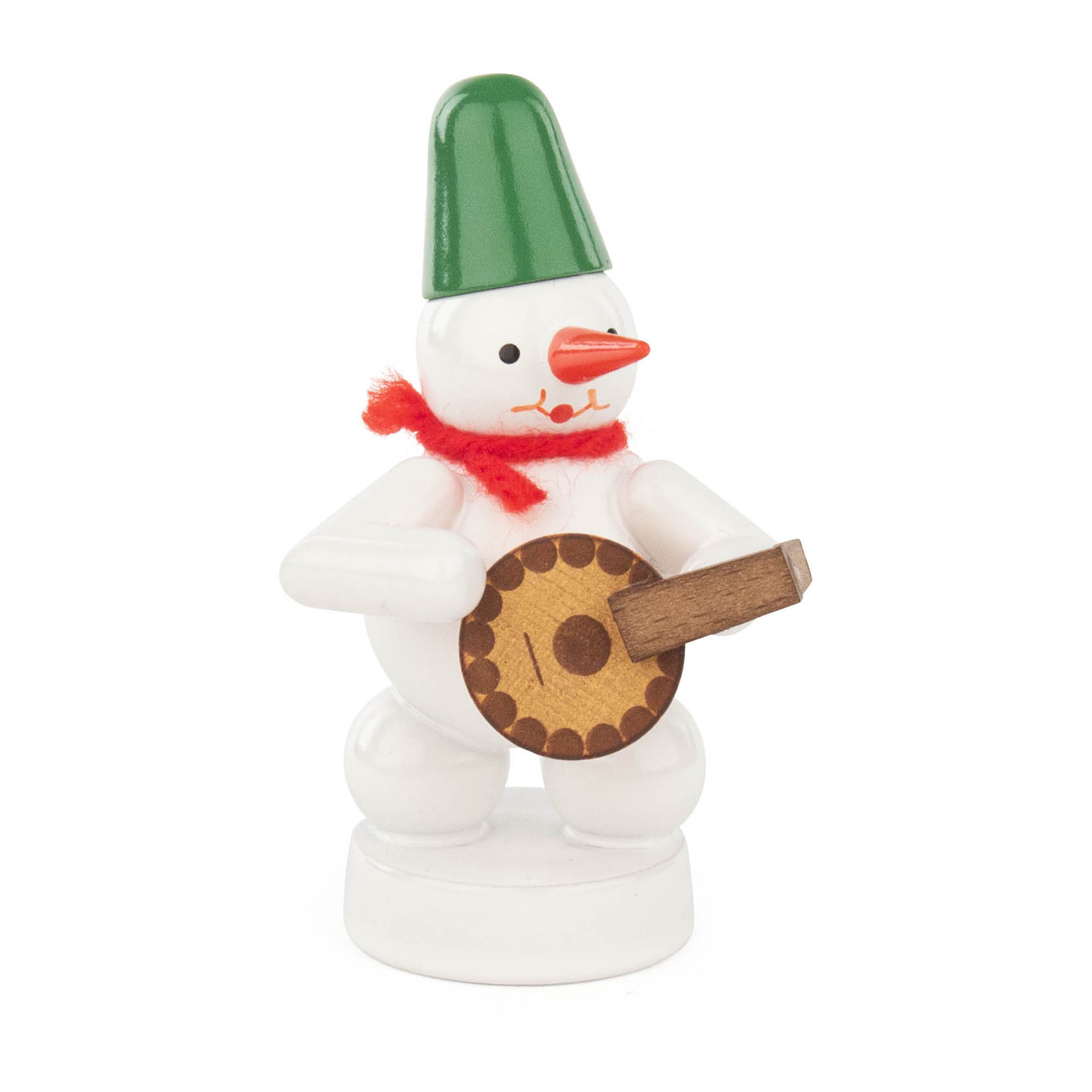 A small snowman figurine with a green hat, red scarf, and an orange carrot nose. It is holding a brown mandolin-like instrument. im Dregeno Online Shop günstig kaufen