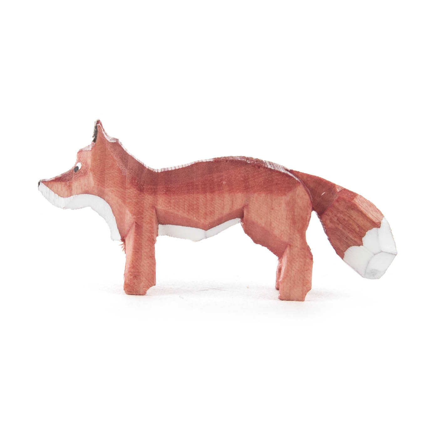 A small carved wooden fox, painted in shades of red with white details on its tail and face. im Dregeno Online Shop günstig kaufen