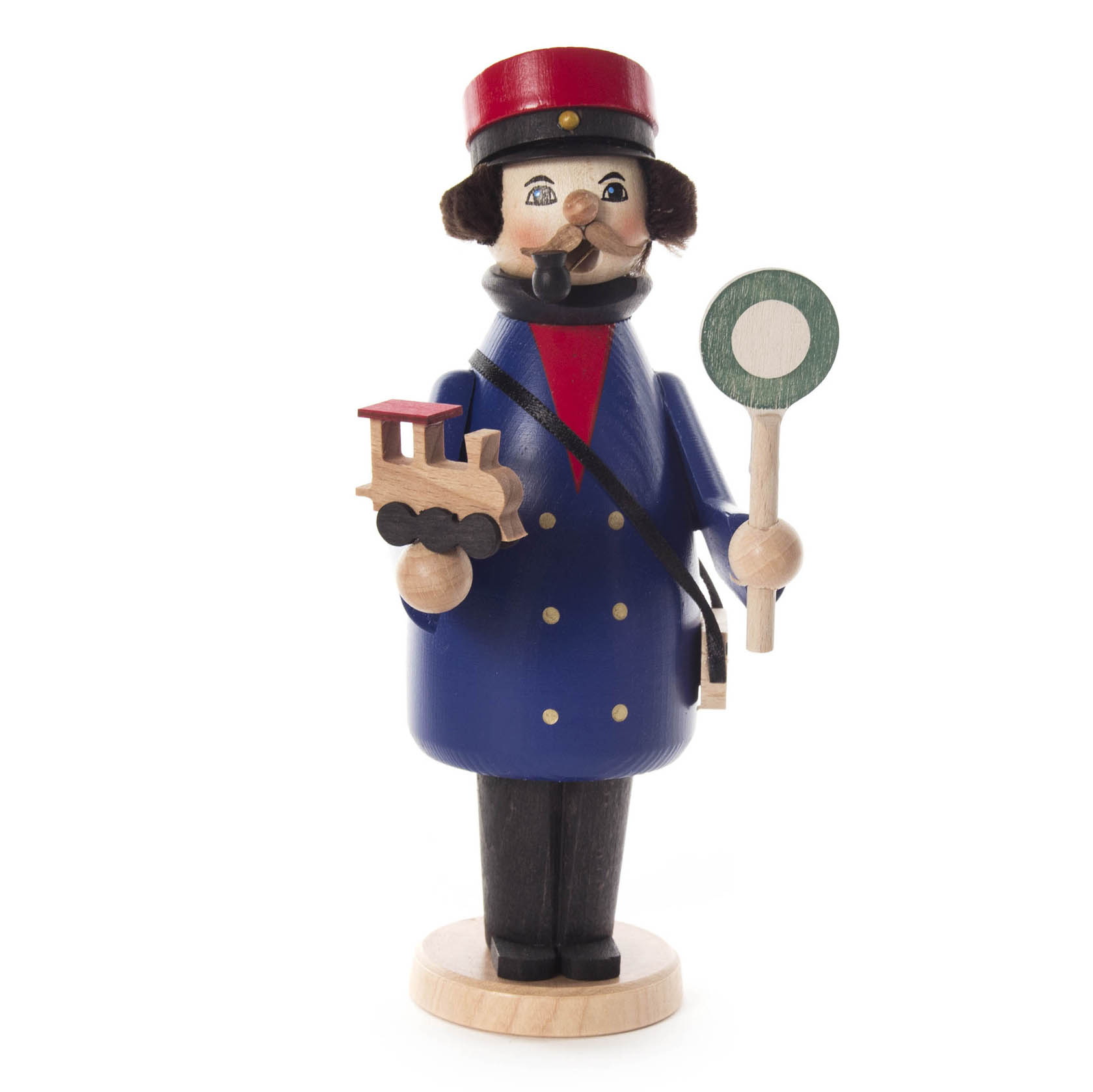 Holzfigur eines Eisenbahners als Räuchermann, mit roter Mütze und blauer Uniform. In einer Hand hält er eine kleine Lok, in der anderen ein grünes Signal. im Dregeno Online Shop günstig kaufen