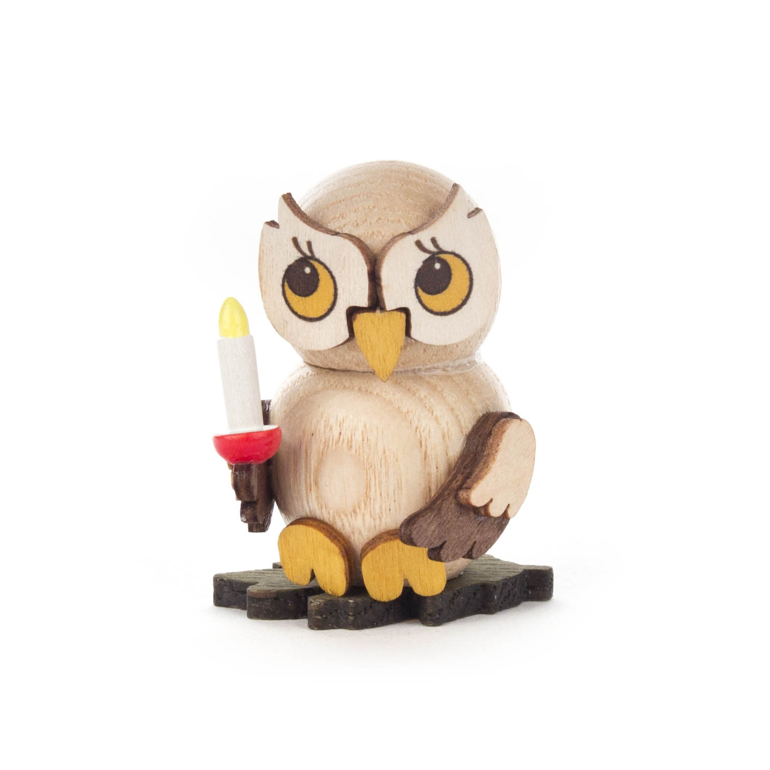 A wooden owl figurine holding a small candle. The owl has big eyes, an expressive face, and is sitting on a dark wooden base. im Dregeno Online Shop günstig kaufen