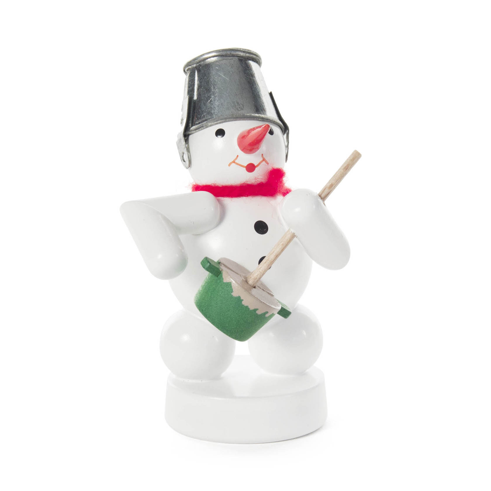A cheerful snowman figurine with a metal bucket as a hat, playing a drum with a stick. im Dregeno Online Shop günstig kaufen