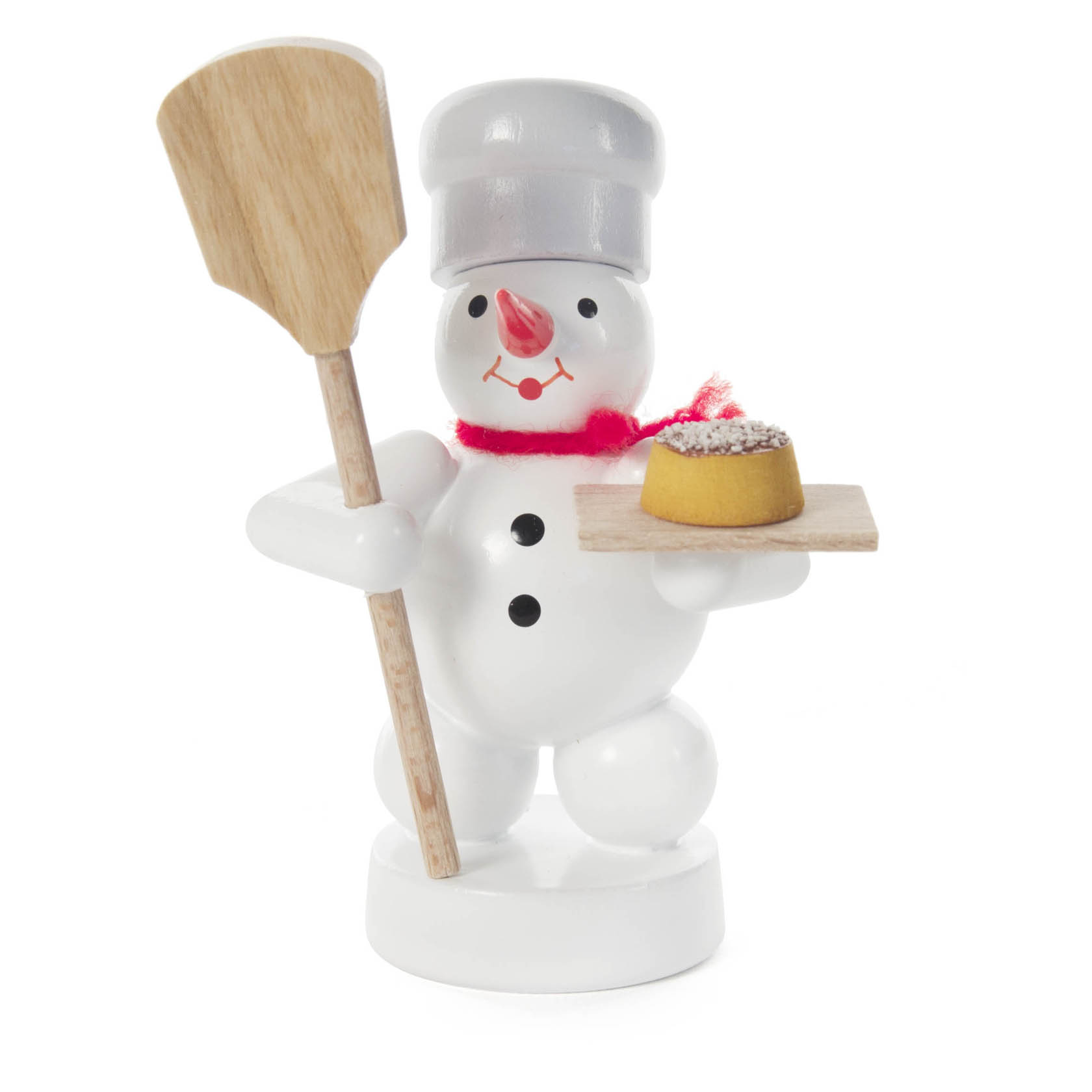 A wooden snowman figure wearing a grey hat and red scarf, holding a wooden paddle and a tray with a small cake. im Dregeno Online Shop günstig kaufen