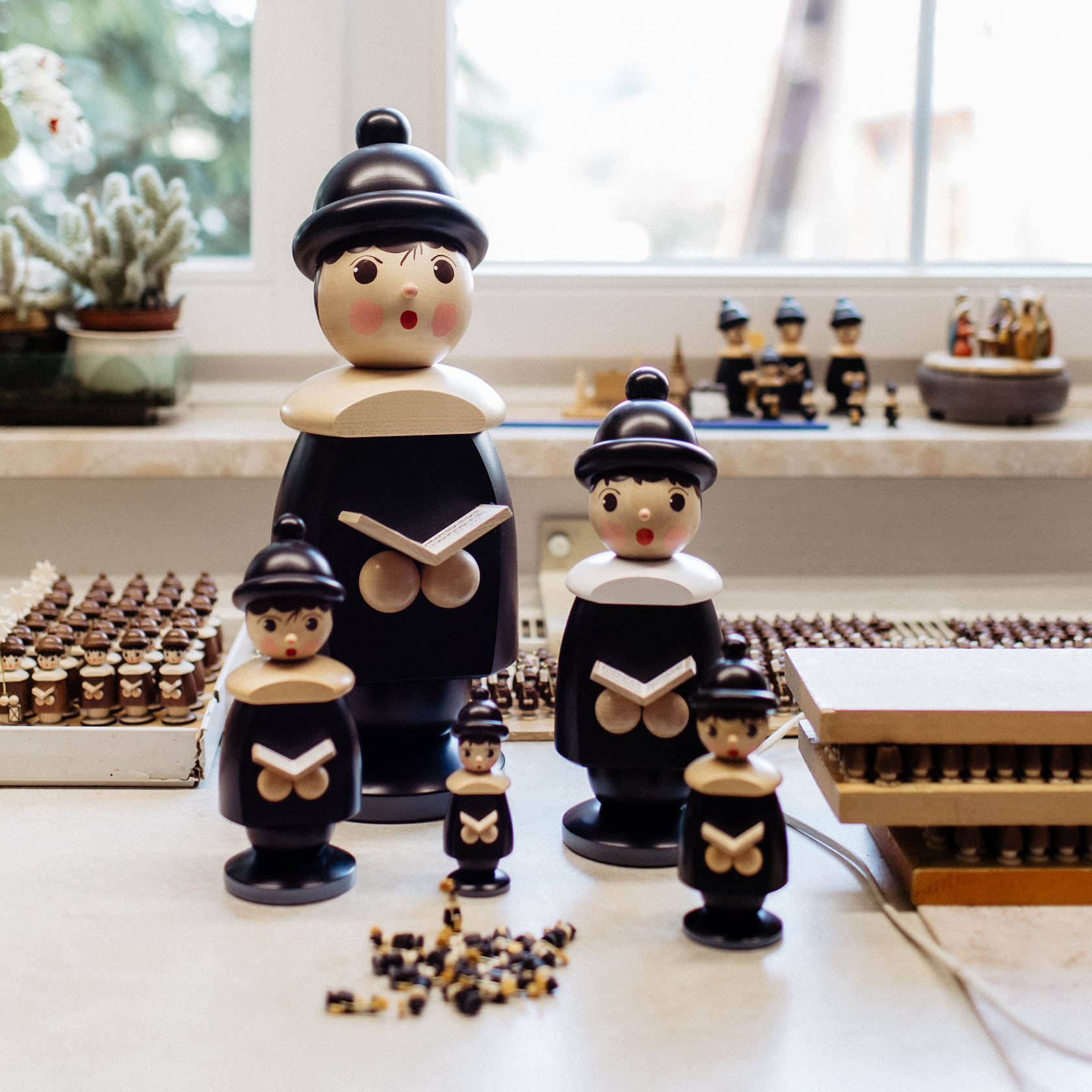 Kurrendefiguren schwarz in Spandose (3)