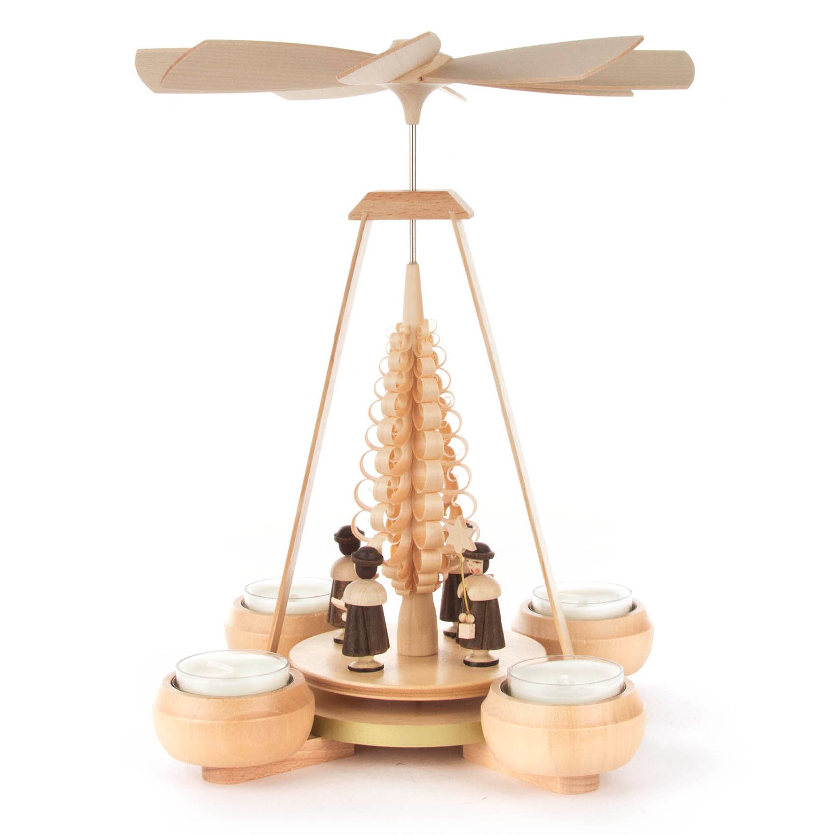Holzpyramide mit drehenden Flügeln, darunter eine Kurrende von 4 Figuren. Um die Pyramide herum sind 4 Teelichthalter angeordnet. im Dregeno Online Shop günstig kaufen