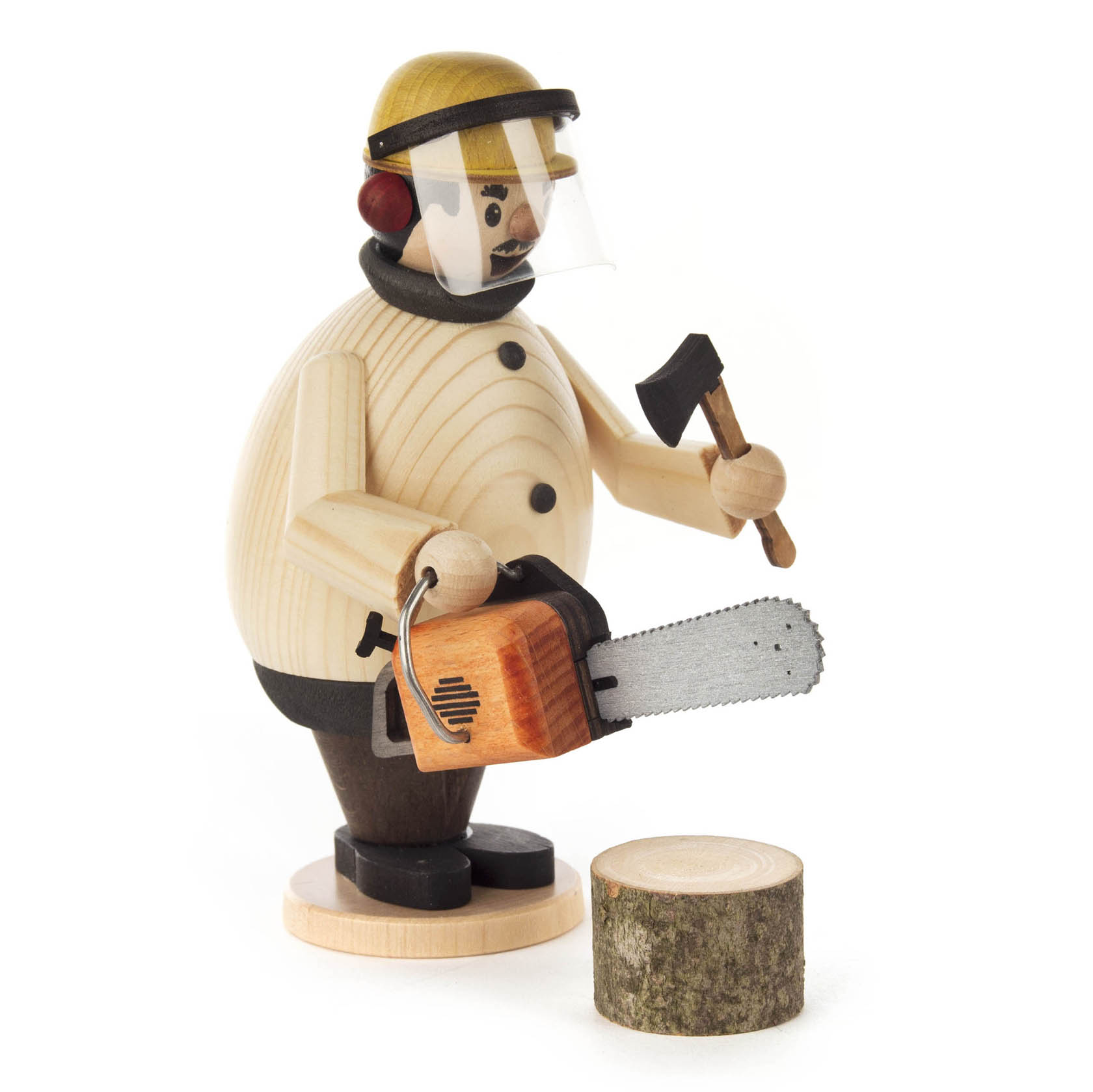 Holzfigur eines bärtigen Mannes mit Schutzhelm und Kettensäge in der einen Hand, Axt in der anderen Hand, neben einem kleinen Baumstumpf stehend. im Dregeno Online Shop günstig kaufen