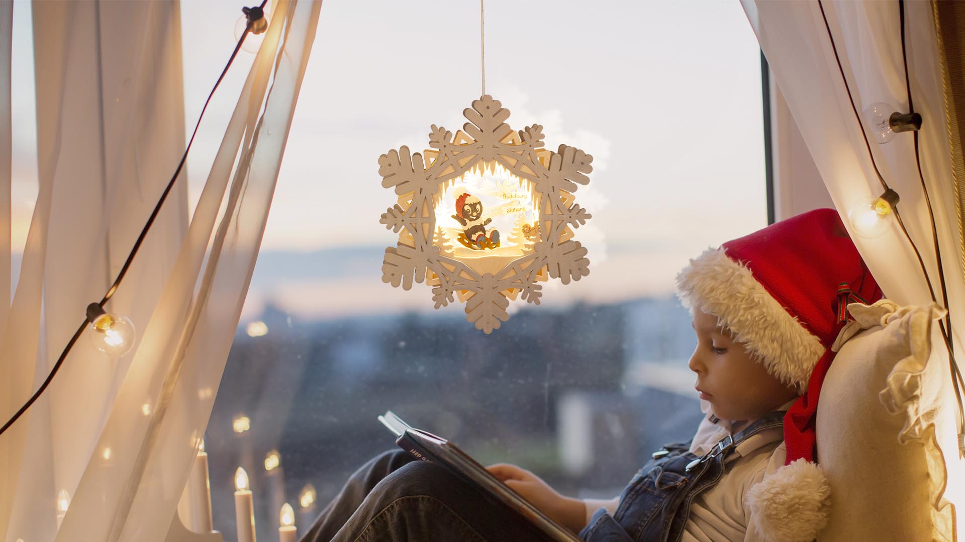 Leuchtendes Fensterbild mit Pittiplatsch-Motiv