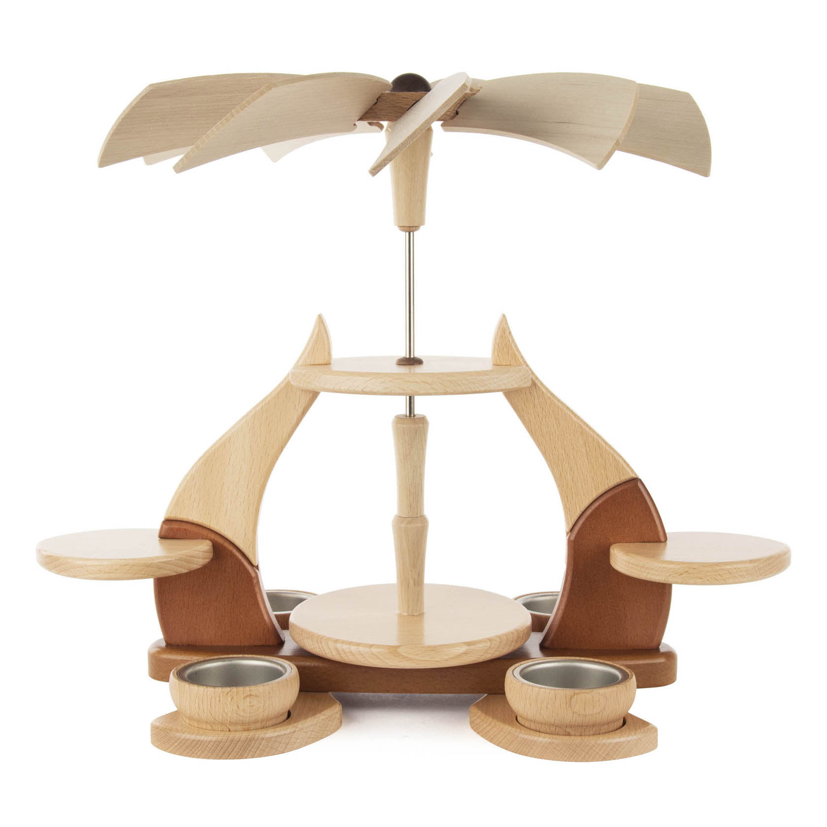 Holz-Pyramide mit zwei geschwungenen Flammenformen, einem rotierenden Flügelrad und Teelicht-Halterungen auf vier Seiten. im Dregeno Online Shop günstig kaufen