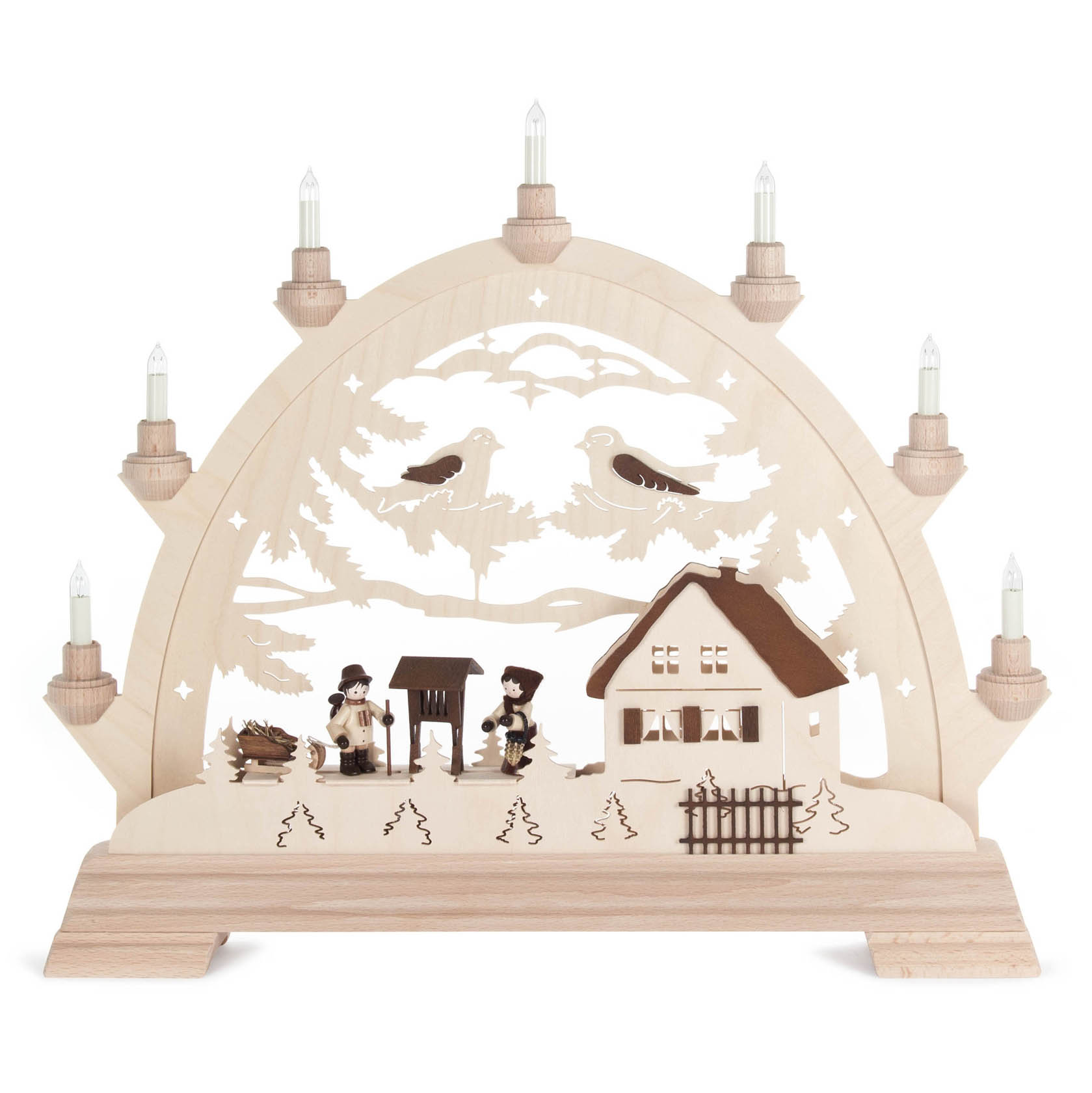 Wooden arch with electric candles, featuring carved woodland figures, birds, a house, and trees. im Dregeno Online Shop günstig kaufen