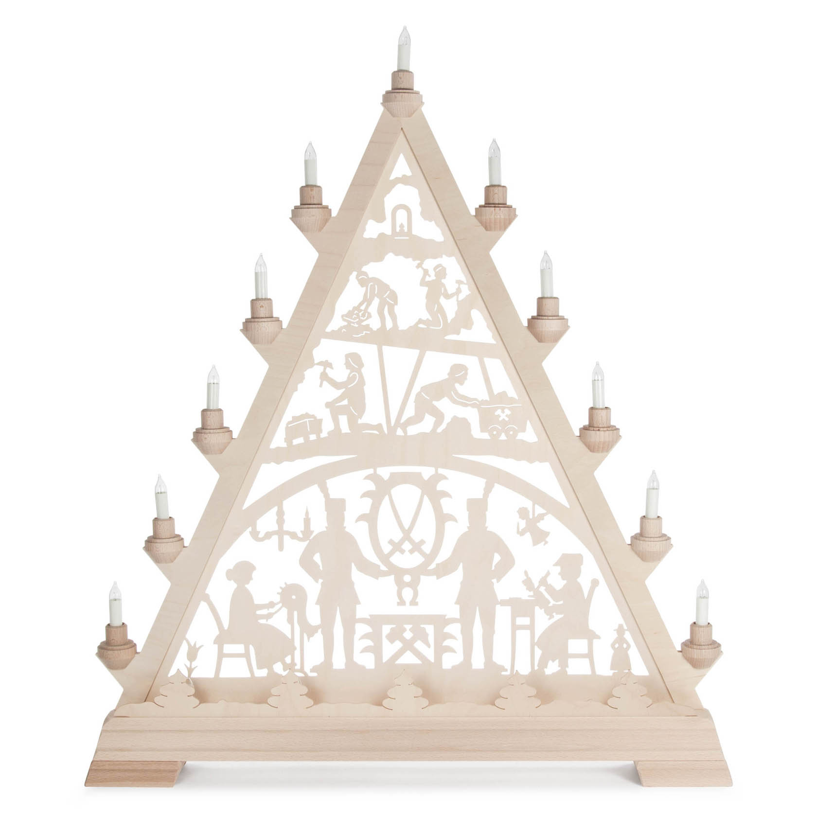 A wooden Christmas triangle decoration featuring an Erzgebirge motif with intricate carvings of people in traditional scenes, lit by electric candles. im Dregeno Online Shop günstig kaufen