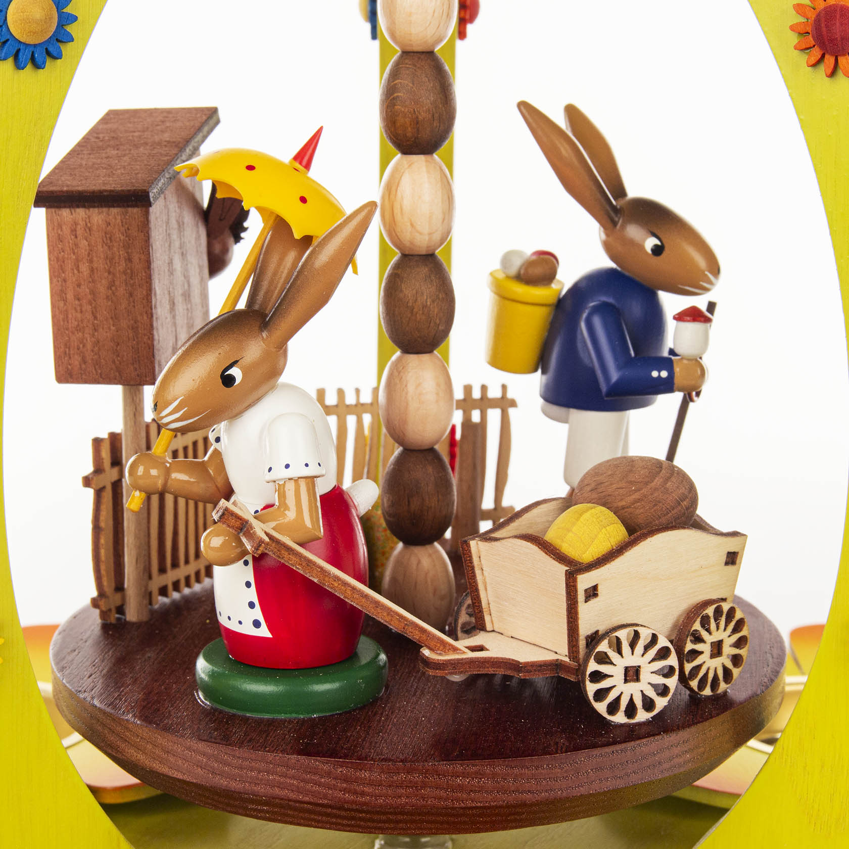 pyramid with bunnies
