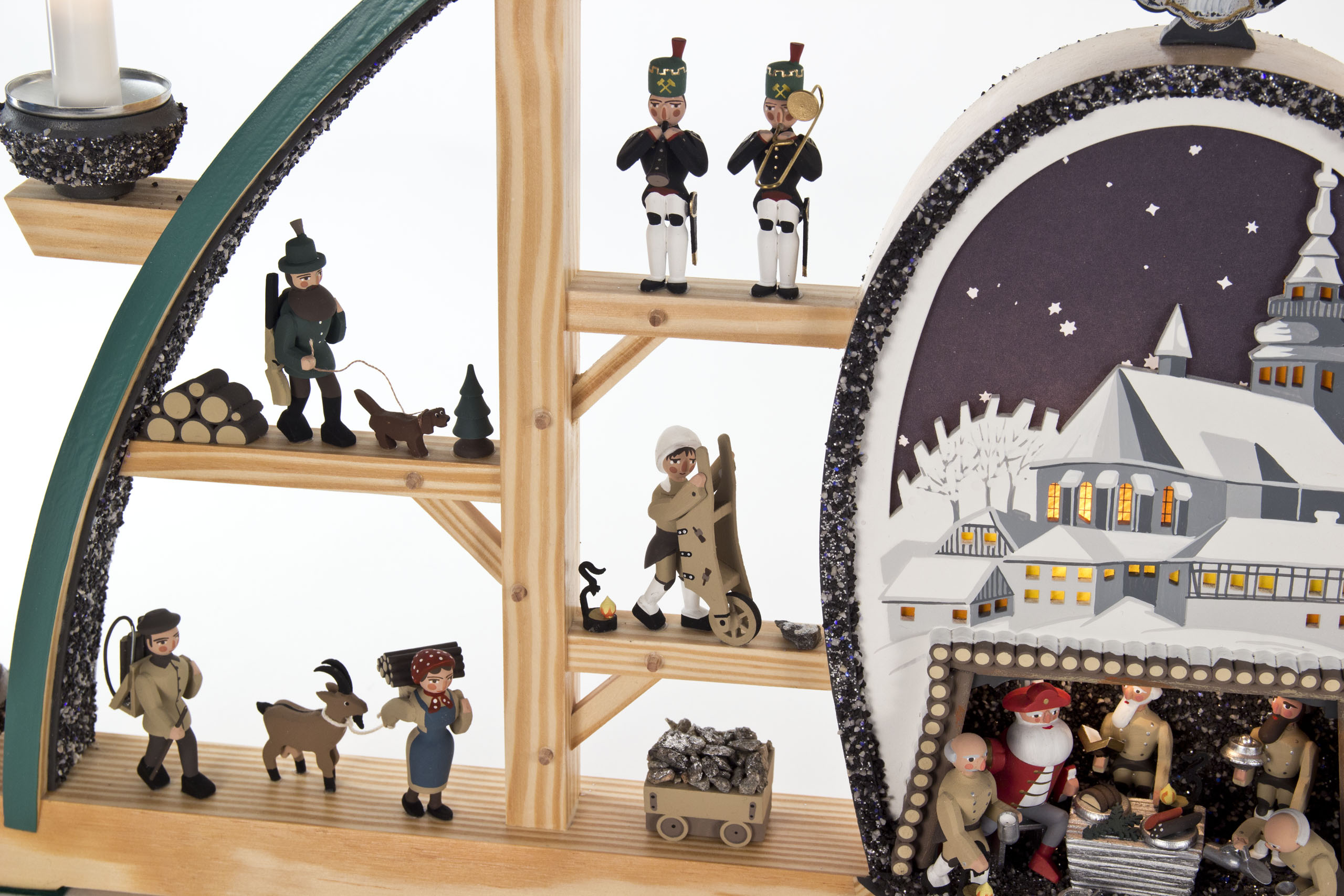 Schwibbogen "St. Wolfgangkirche zu Schneeberg" mit Bergwerk und Erzgebirgsfiguren, elektrisch beleuchtet